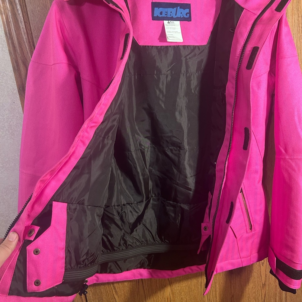 Iceburg Hot Pink Snowboarding Ski Jacket - Picture 8 of 8